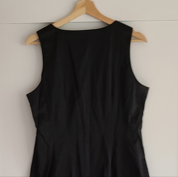 Black knee length dress - Picture 2 of 2